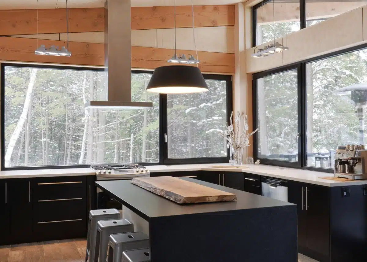 canada windows and doors